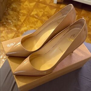 Christian Louboutin nude pumps